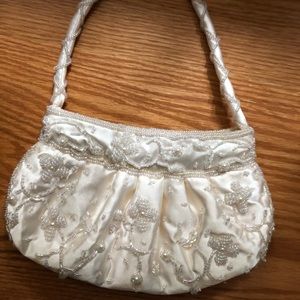 Adorable Carolee beaded bag
